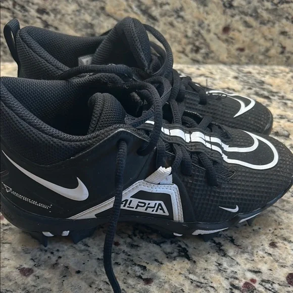 Nike Black and White Football or Lacrosse Spikes - Picture 4 of 6